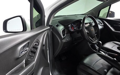 Chevrolet Trax, 2021 год, 1 042 000 рублей, 5 фотография