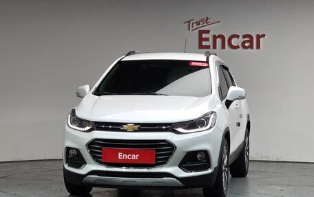 Chevrolet Trax, 2021 год, 1 042 000 рублей, 2 фотография
