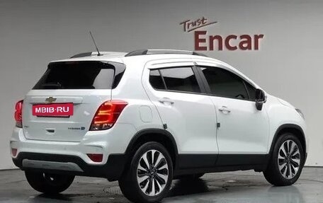 Chevrolet Trax, 2021 год, 1 042 000 рублей, 3 фотография