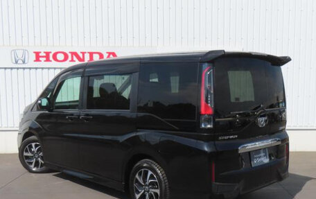 Honda Stepwgn IV, 2021 год, 1 780 000 рублей, 6 фотография