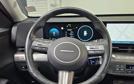 Hyundai Kona, 2023 год, 2 300 000 рублей, 12 фотография
