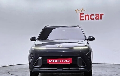Hyundai Kona, 2023 год, 2 300 000 рублей, 3 фотография