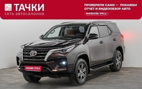 Toyota Fortuner II, 2021 год, 4 500 000 рублей, 1 фотография