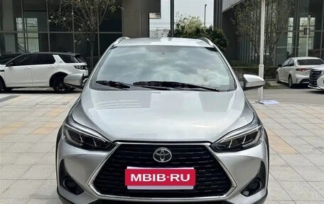 Toyota Yaris, 2023 год, 1 500 025 рублей, 2 фотография