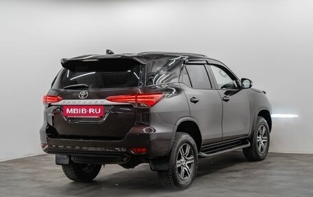 Toyota Fortuner II, 2021 год, 4 500 000 рублей, 4 фотография