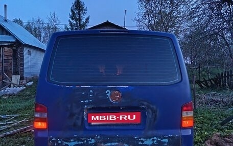 Volkswagen Transporter T5 рестайлинг, 2004 год, 490 000 рублей, 3 фотография