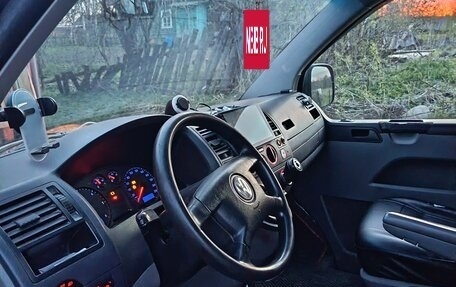 Volkswagen Transporter T5 рестайлинг, 2004 год, 490 000 рублей, 5 фотография