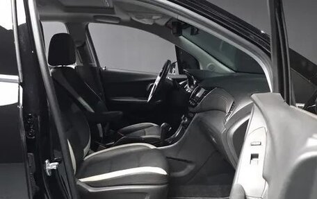 Chevrolet Trax, 2021 год, 1 082 000 рублей, 7 фотография