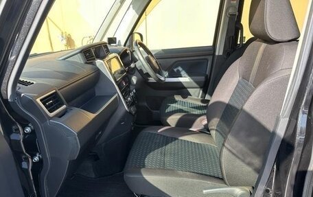 Toyota Roomy I, 2023 год, 864 080 рублей, 9 фотография