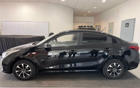 KIA Rio IV, 2018 год, 949 900 рублей, 3 фотография