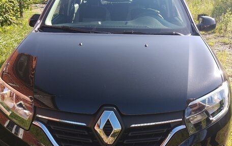 Renault Logan II, 2021 год, 1 000 000 рублей, 1 фотография