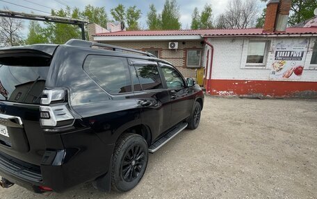 Toyota Land Cruiser Prado 150 рестайлинг 2, 2021 год, 7 100 000 рублей, 4 фотография