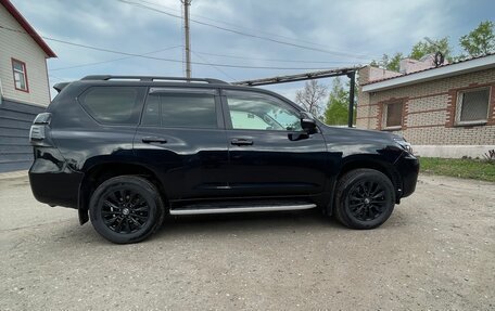 Toyota Land Cruiser Prado 150 рестайлинг 2, 2021 год, 7 100 000 рублей, 3 фотография