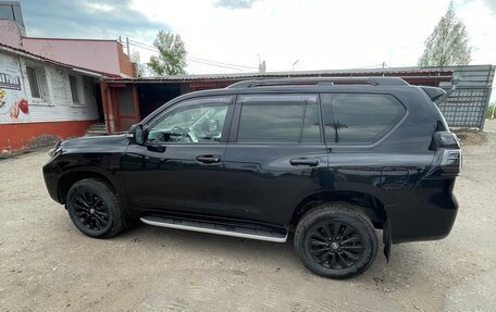 Toyota Land Cruiser Prado 150 рестайлинг 2, 2021 год, 7 100 000 рублей, 7 фотография