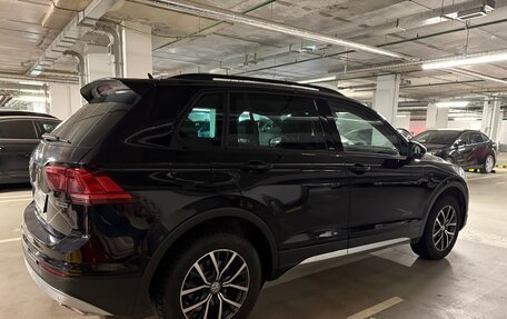 Volkswagen Tiguan II, 2019 год, 3 240 000 рублей, 5 фотография
