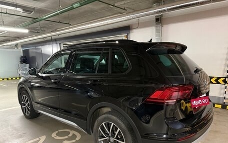 Volkswagen Tiguan II, 2019 год, 3 240 000 рублей, 4 фотография