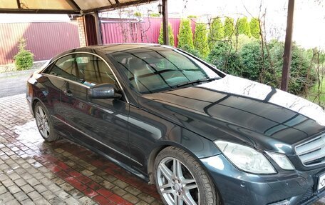 Mercedes-Benz E-Класс, 2012 год, 1 500 000 рублей, 2 фотография