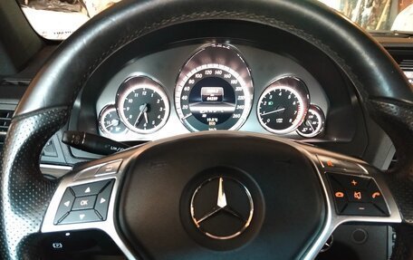 Mercedes-Benz E-Класс, 2012 год, 1 500 000 рублей, 13 фотография