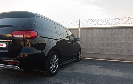 KIA Carnival III, 2016 год, 2 350 000 рублей, 5 фотография