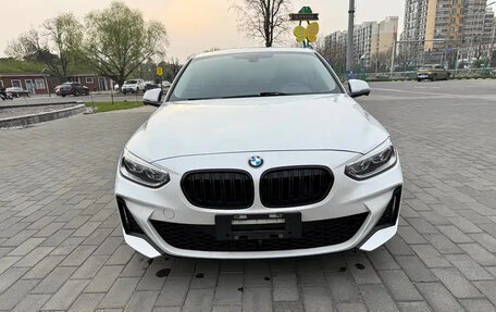 BMW 1 серия, 2022 год, 1 320 000 рублей, 2 фотография