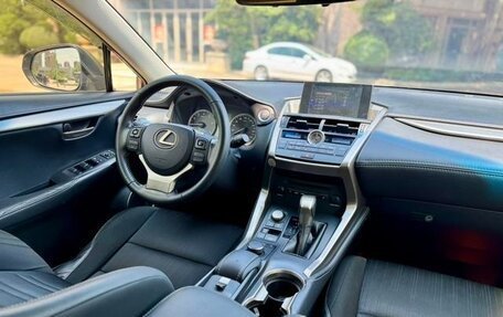 Lexus NX I, 2020 год, 2 170 000 рублей, 10 фотография