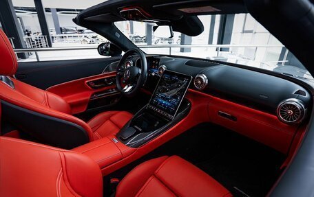 Mercedes-Benz SL-Класс AMG, 2023 год, 13 990 000 рублей, 22 фотография