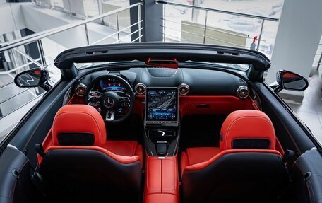 Mercedes-Benz SL-Класс AMG, 2023 год, 13 990 000 рублей, 26 фотография