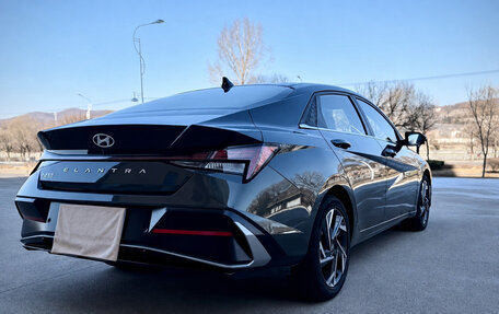 Hyundai Elantra, 2023 год, 1 477 000 рублей, 3 фотография