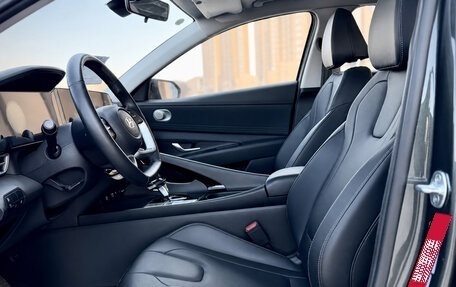 Hyundai Elantra, 2023 год, 1 477 000 рублей, 6 фотография