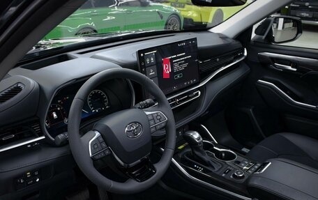 Toyota Highlander, 2026 год, 5 699 000 рублей, 24 фотография