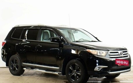 Toyota Highlander III, 2011 год, 1 799 000 рублей, 2 фотография