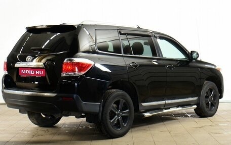 Toyota Highlander III, 2011 год, 1 799 000 рублей, 4 фотография