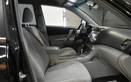 Toyota Highlander III, 2011 год, 1 799 000 рублей, 18 фотография
