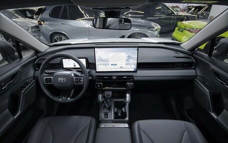 Toyota RAV4, 2026 год, 4 490 000 рублей, 22 фотография