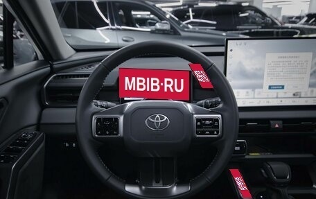 Toyota RAV4, 2026 год, 4 490 000 рублей, 23 фотография