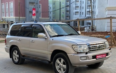Toyota Land Cruiser 100 рестайлинг 2, 2000 год, 1 050 000 рублей, 1 фотография
