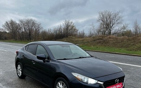 Mazda 3, 2017 год, 1 600 000 рублей, 2 фотография