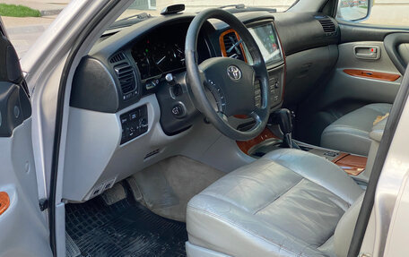 Toyota Land Cruiser 100 рестайлинг 2, 2000 год, 1 050 000 рублей, 6 фотография