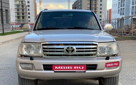 Toyota Land Cruiser 100 рестайлинг 2, 2000 год, 1 050 000 рублей, 9 фотография