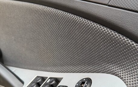 Hyundai Solaris II рестайлинг, 2011 год, 900 000 рублей, 7 фотография