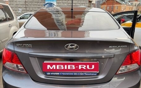 Hyundai Solaris II рестайлинг, 2011 год, 900 000 рублей, 3 фотография