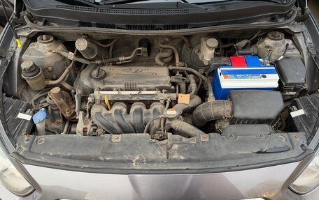 Hyundai Solaris II рестайлинг, 2011 год, 900 000 рублей, 14 фотография