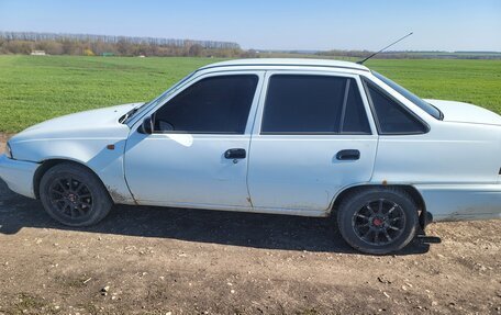 Daewoo Nexia I рестайлинг, 2008 год, 100 000 рублей, 3 фотография