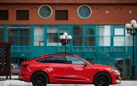 Audi e-tron Sportback I, 2020 год, 5 250 000 рублей, 3 фотография
