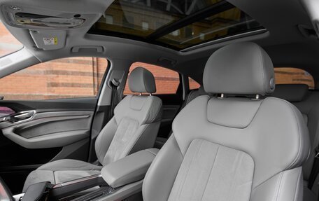 Audi e-tron Sportback I, 2020 год, 5 250 000 рублей, 14 фотография