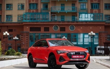 Audi e-tron Sportback I, 2020 год, 5 250 000 рублей, 9 фотография