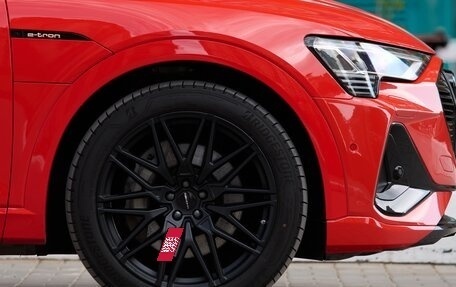 Audi e-tron Sportback I, 2020 год, 5 250 000 рублей, 10 фотография