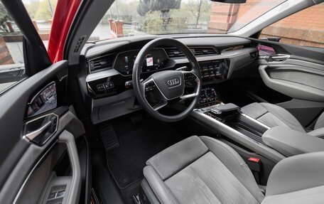 Audi e-tron Sportback I, 2020 год, 5 250 000 рублей, 21 фотография