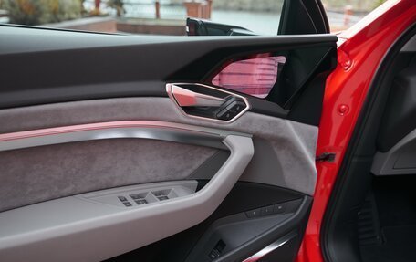 Audi e-tron Sportback I, 2020 год, 5 250 000 рублей, 31 фотография