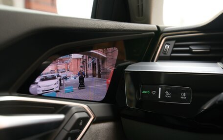 Audi e-tron Sportback I, 2020 год, 5 250 000 рублей, 30 фотография